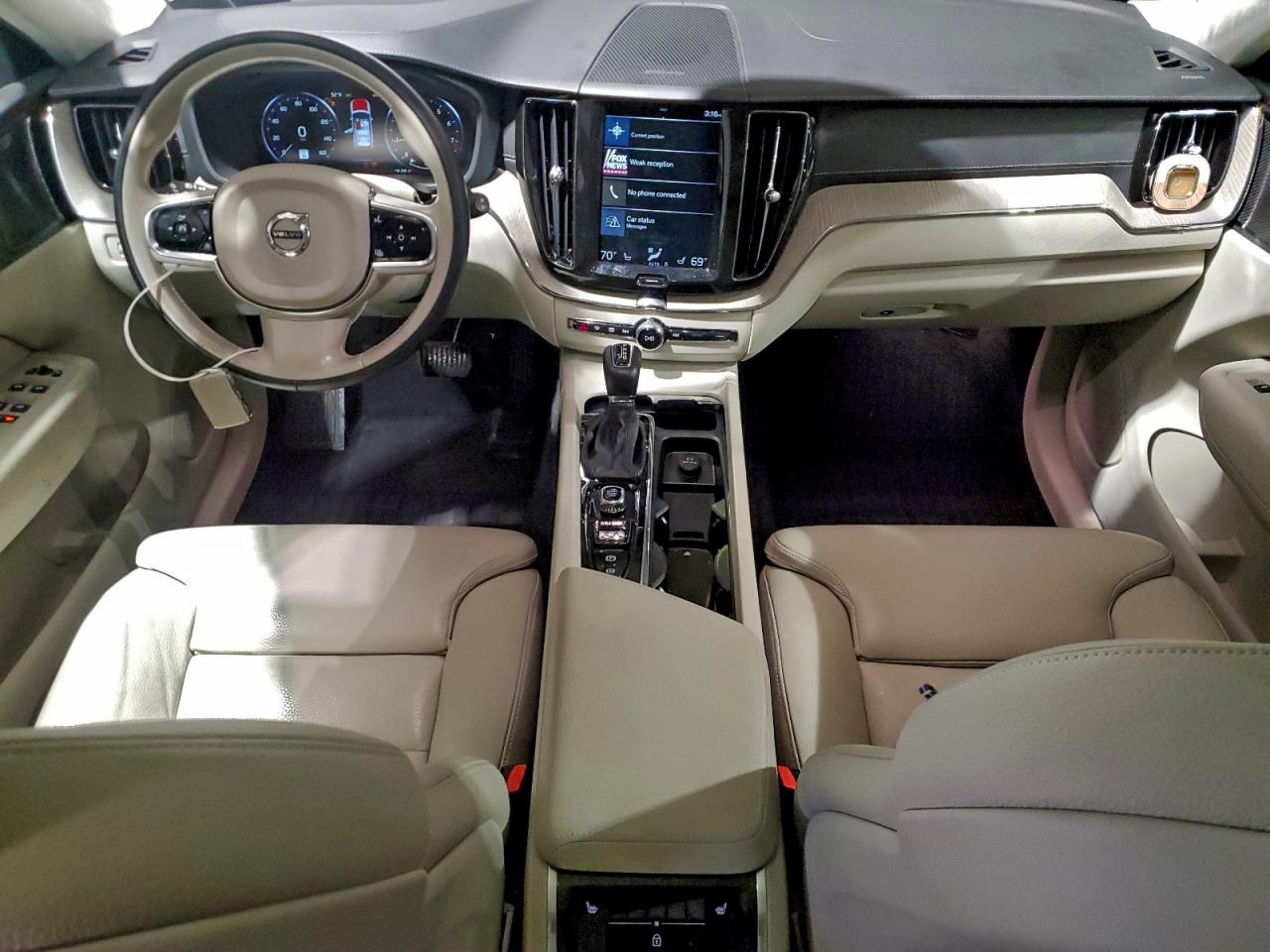 2019 VOLVO XC60 T5 INSCRIPTION photo 8