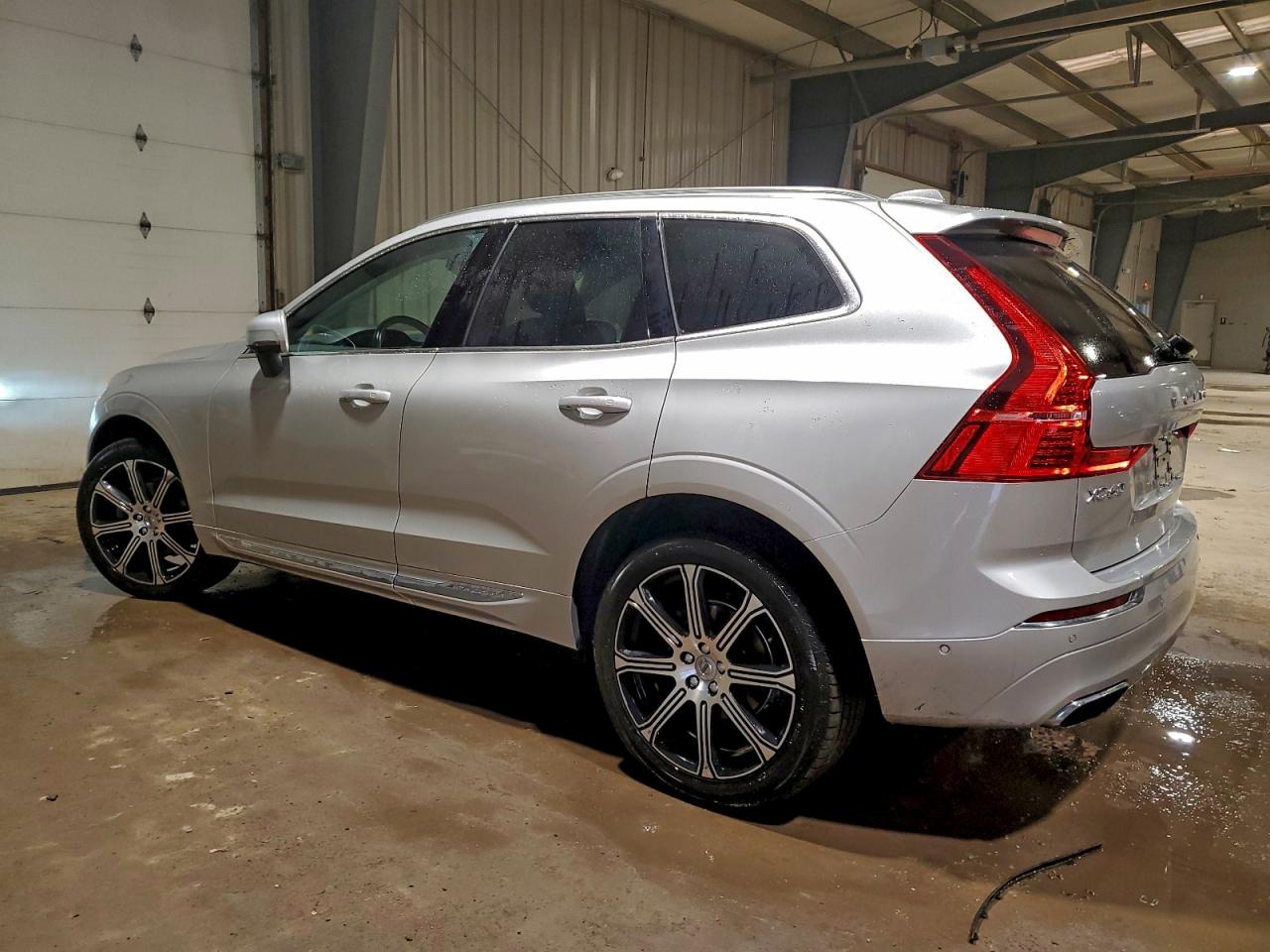 2019 VOLVO XC60 T5 INSCRIPTION photo 2