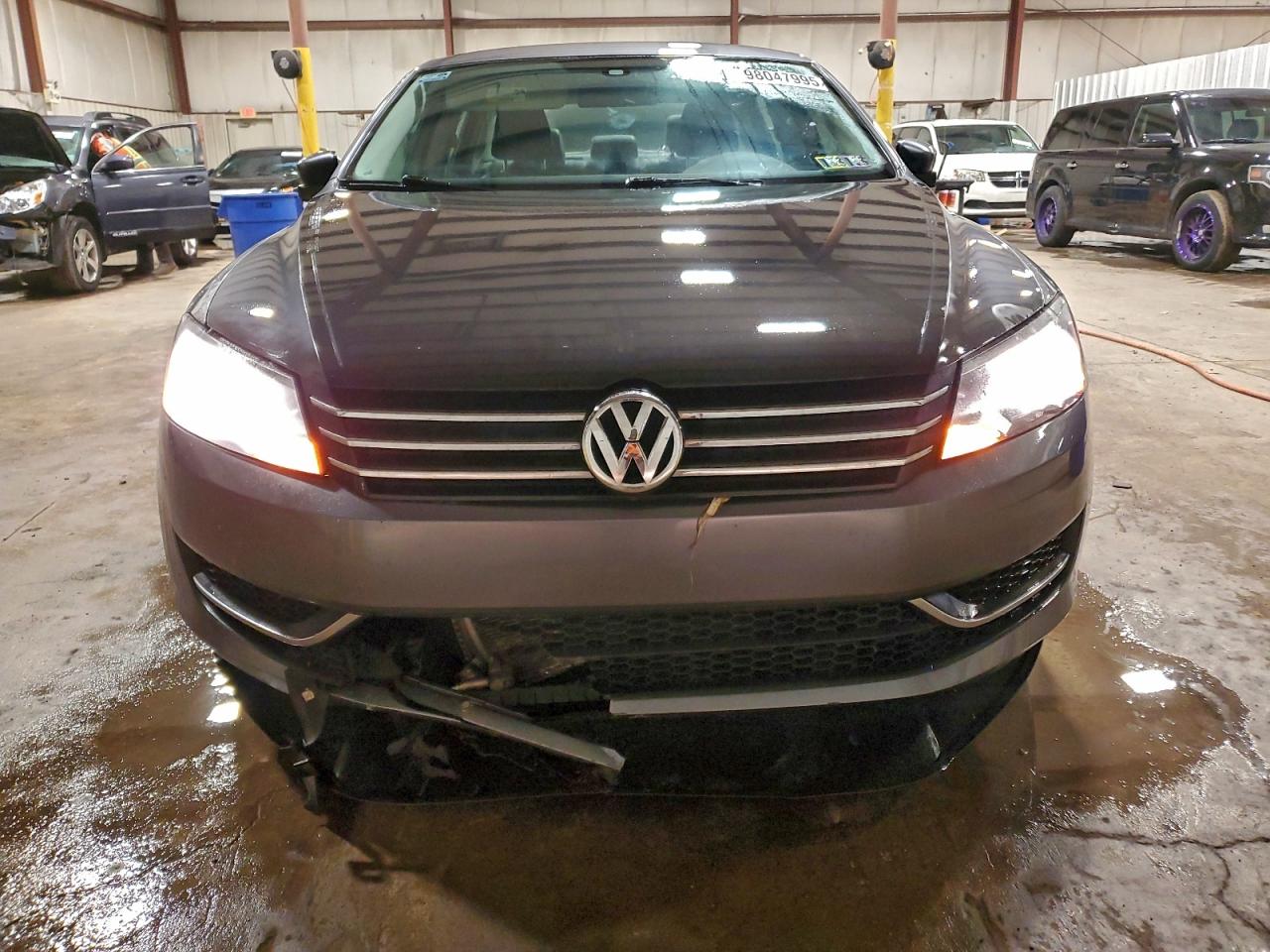 2015 VOLKSWAGEN PASSAT S photo 5
