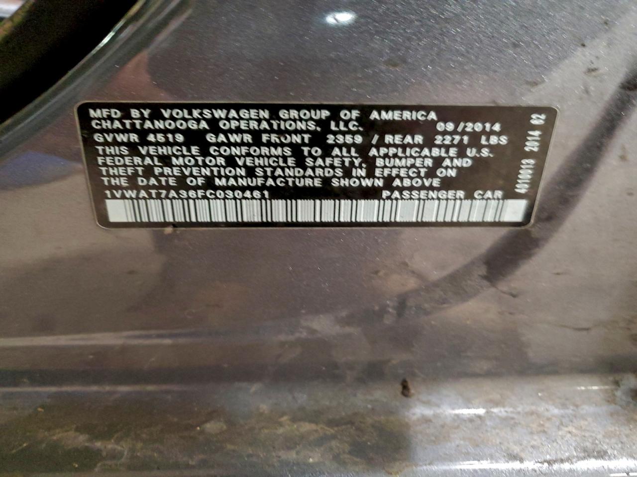 2015 VOLKSWAGEN PASSAT S photo 12
