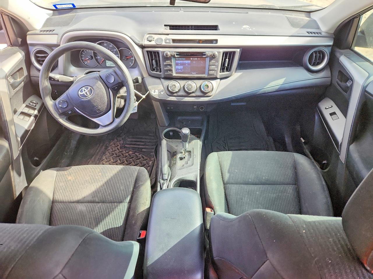 2016 TOYOTA RAV4 LE photo 8