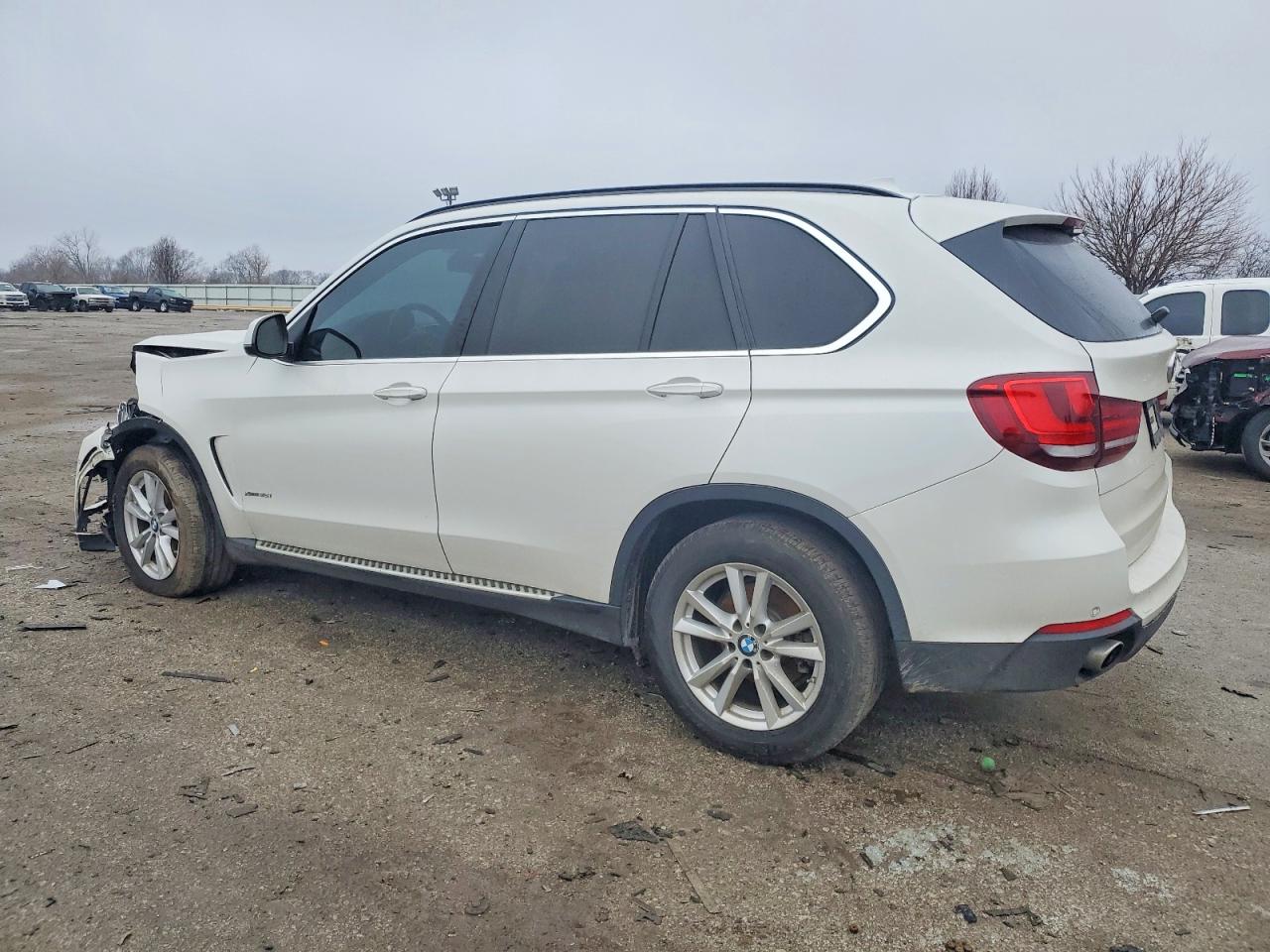 2015 BMW X5 XDRIVE35I photo 2
