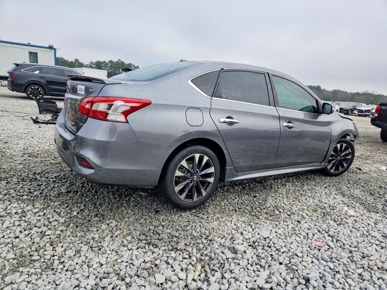 2017 NISSAN SENTRA S photo 3