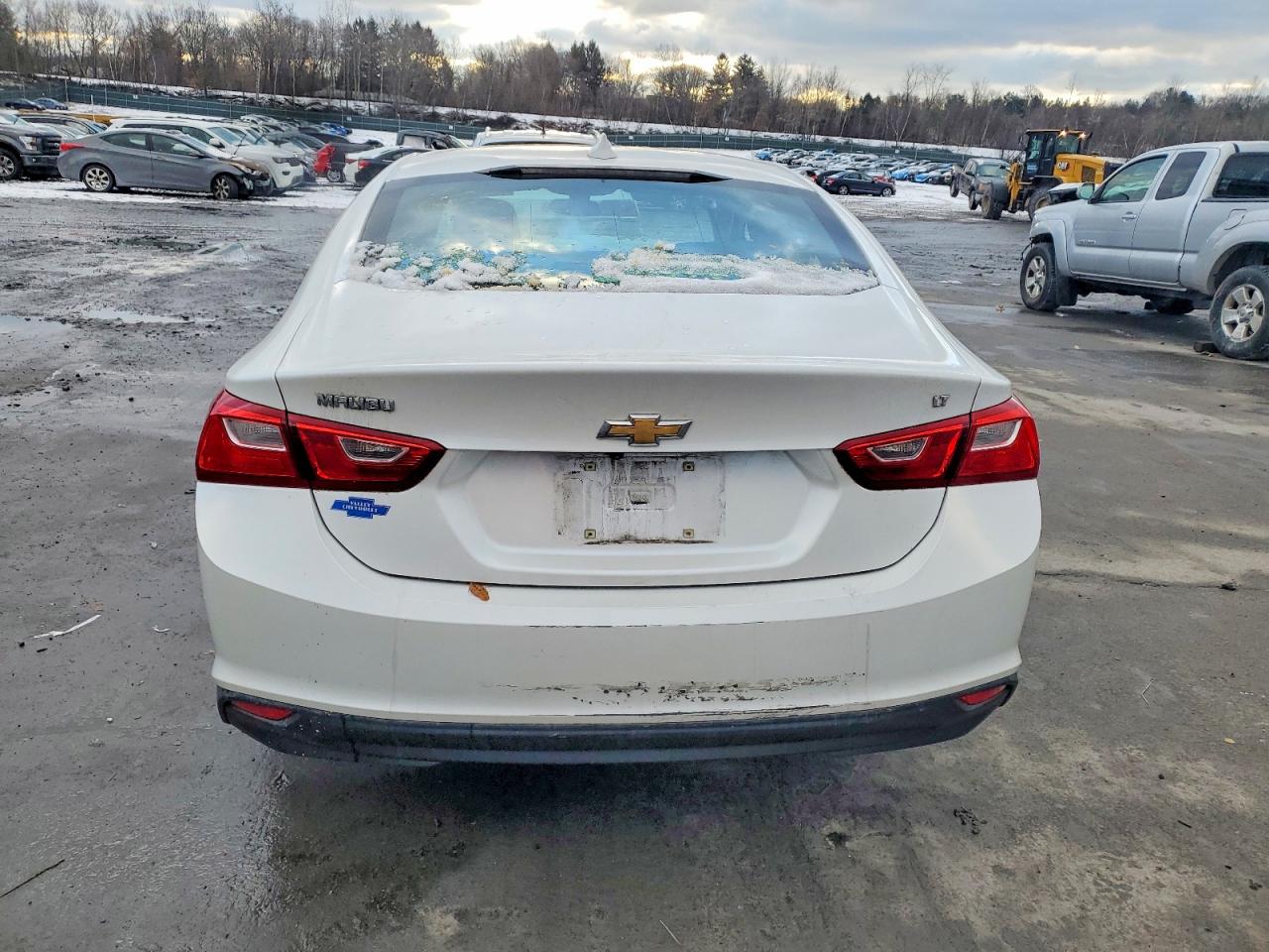 2017 CHEVROLET MALIBU LT photo 6