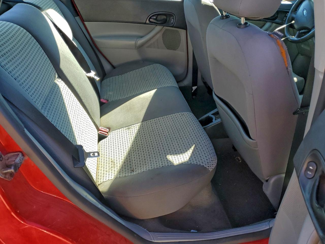 2007 FORD FOCUS ZX4 photo 10