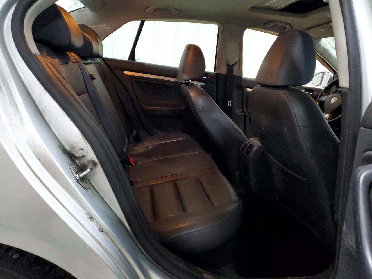2009 VOLKSWAGEN JETTA SE photo 10