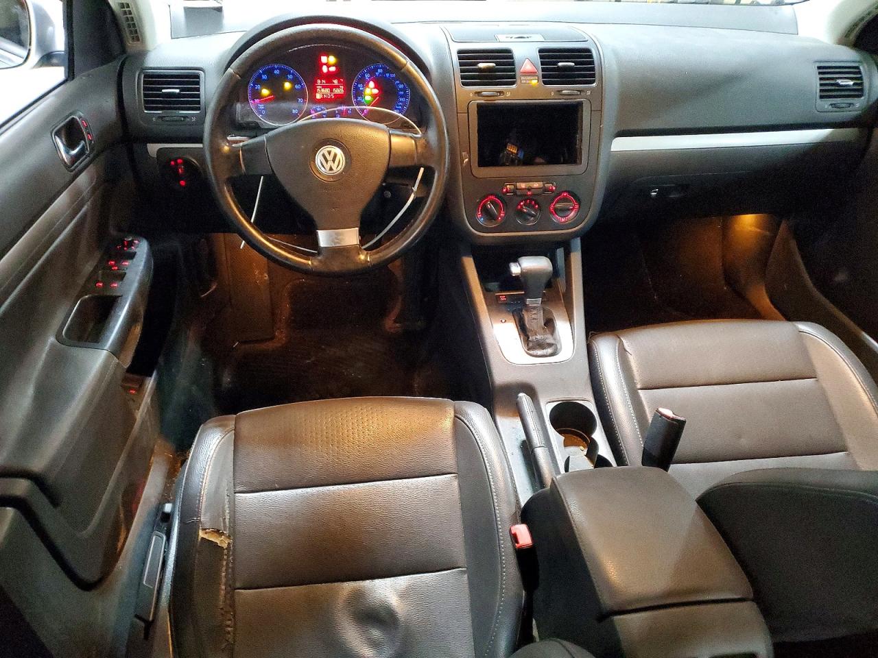 2009 VOLKSWAGEN JETTA SE photo 8
