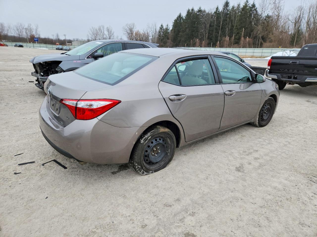 2016 TOYOTA COROLLA L photo 3