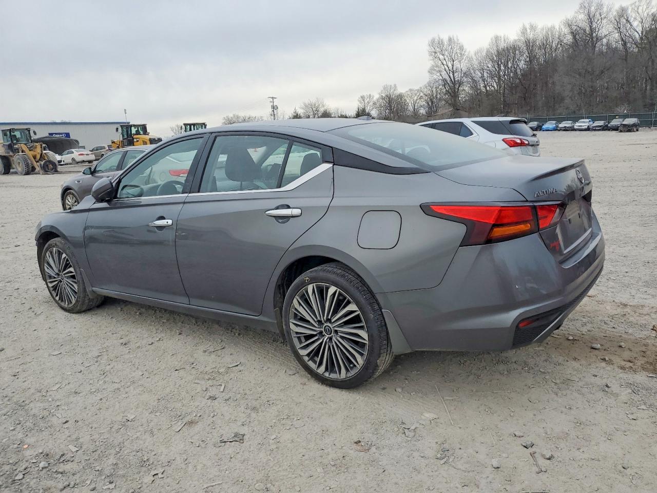 2024 NISSAN ALTIMA SL photo 2
