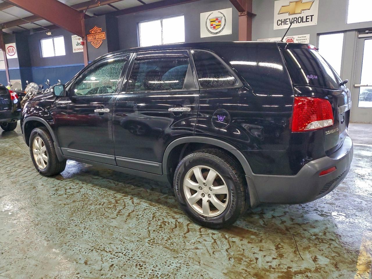 2011 KIA SORENTO BASE photo 2