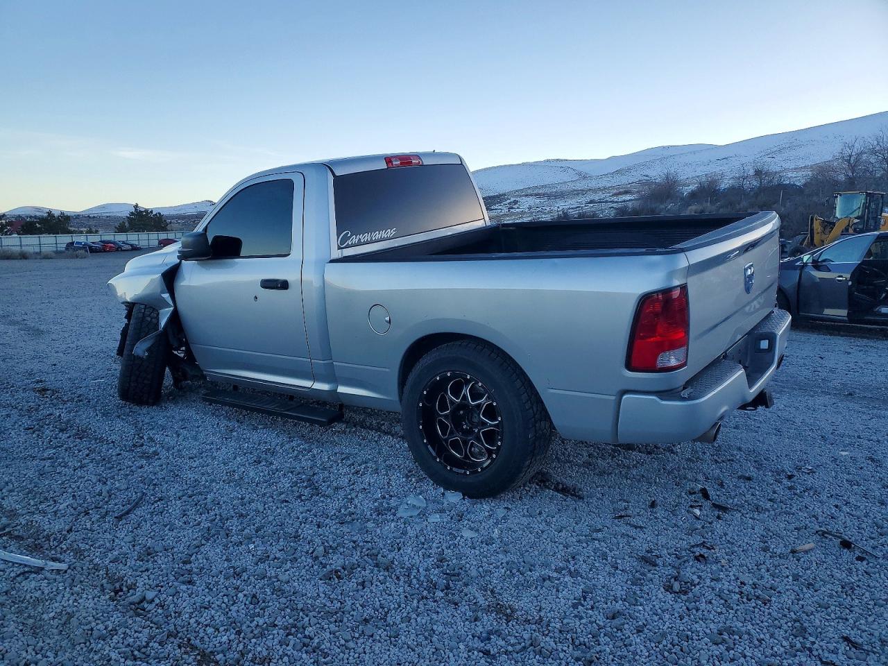 2014 RAM 1500 ST photo 2