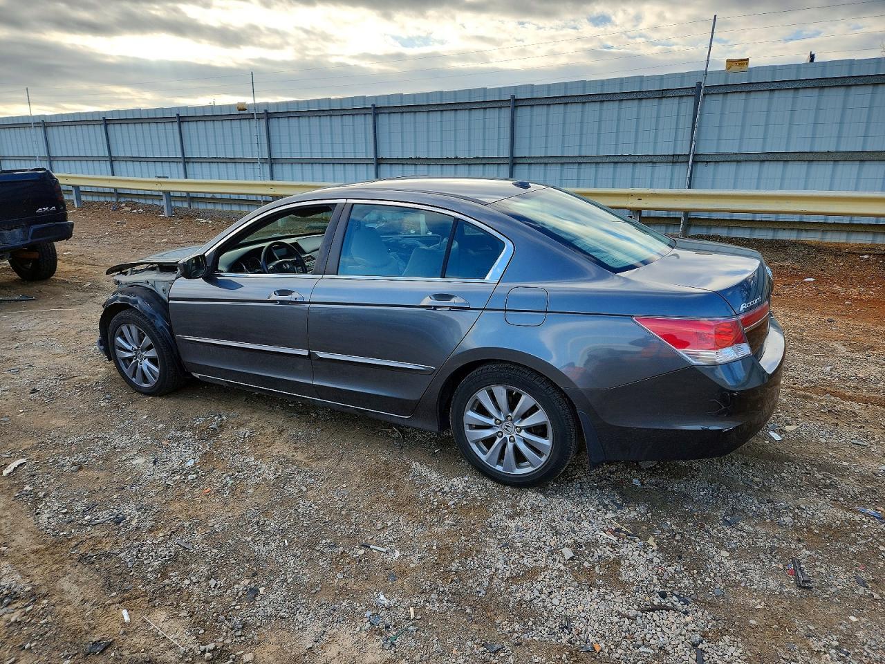 2011 HONDA ACCORD EXL photo 2