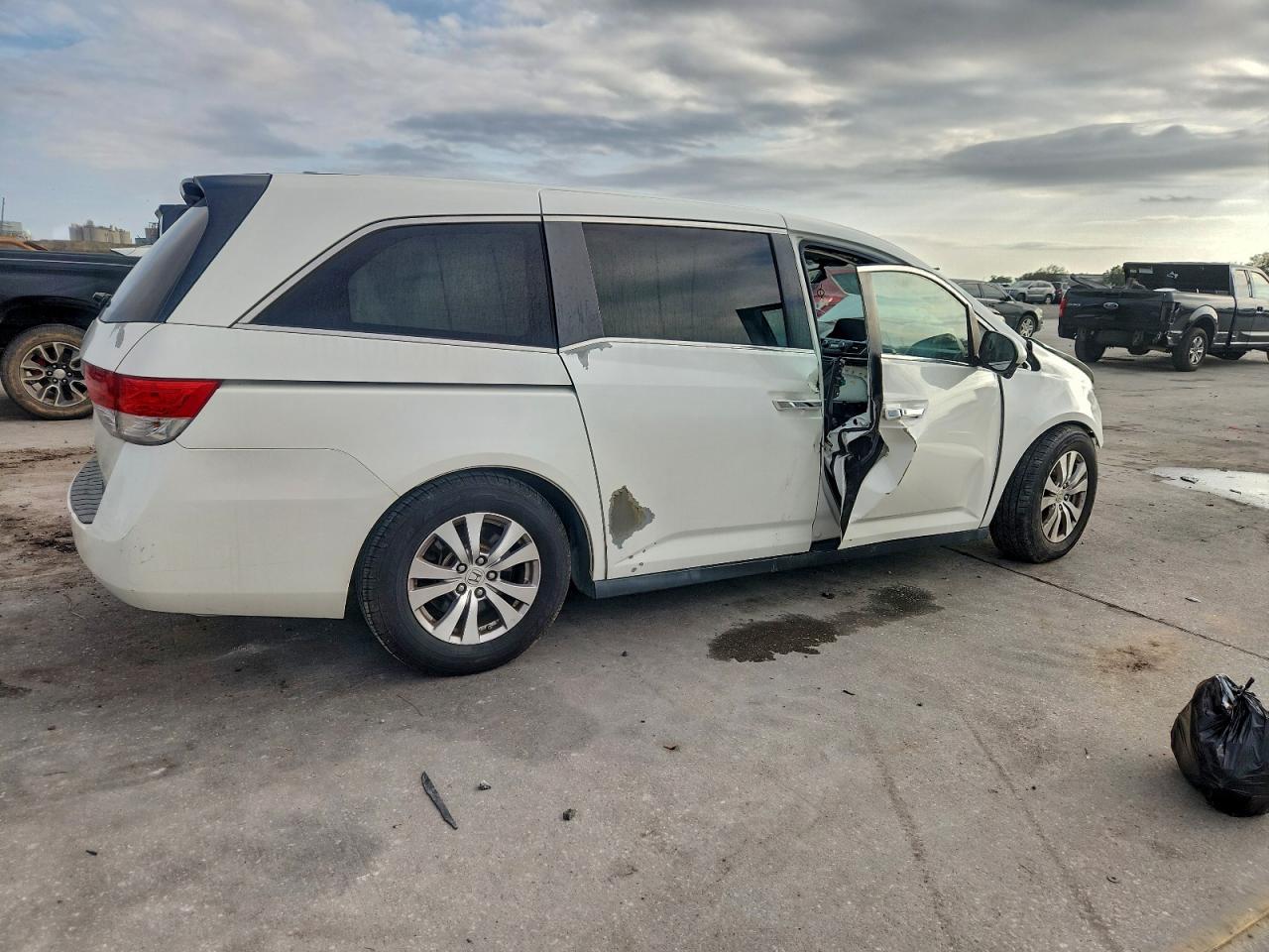 2014 HONDA ODYSSEY EXL photo 3