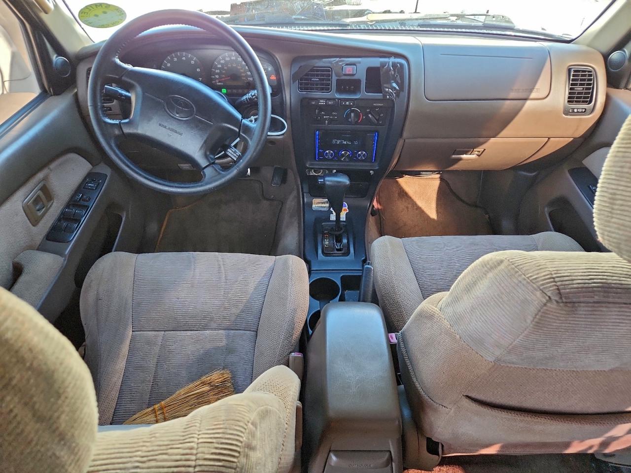 1999 TOYOTA 4RUNNER SR5 photo 8
