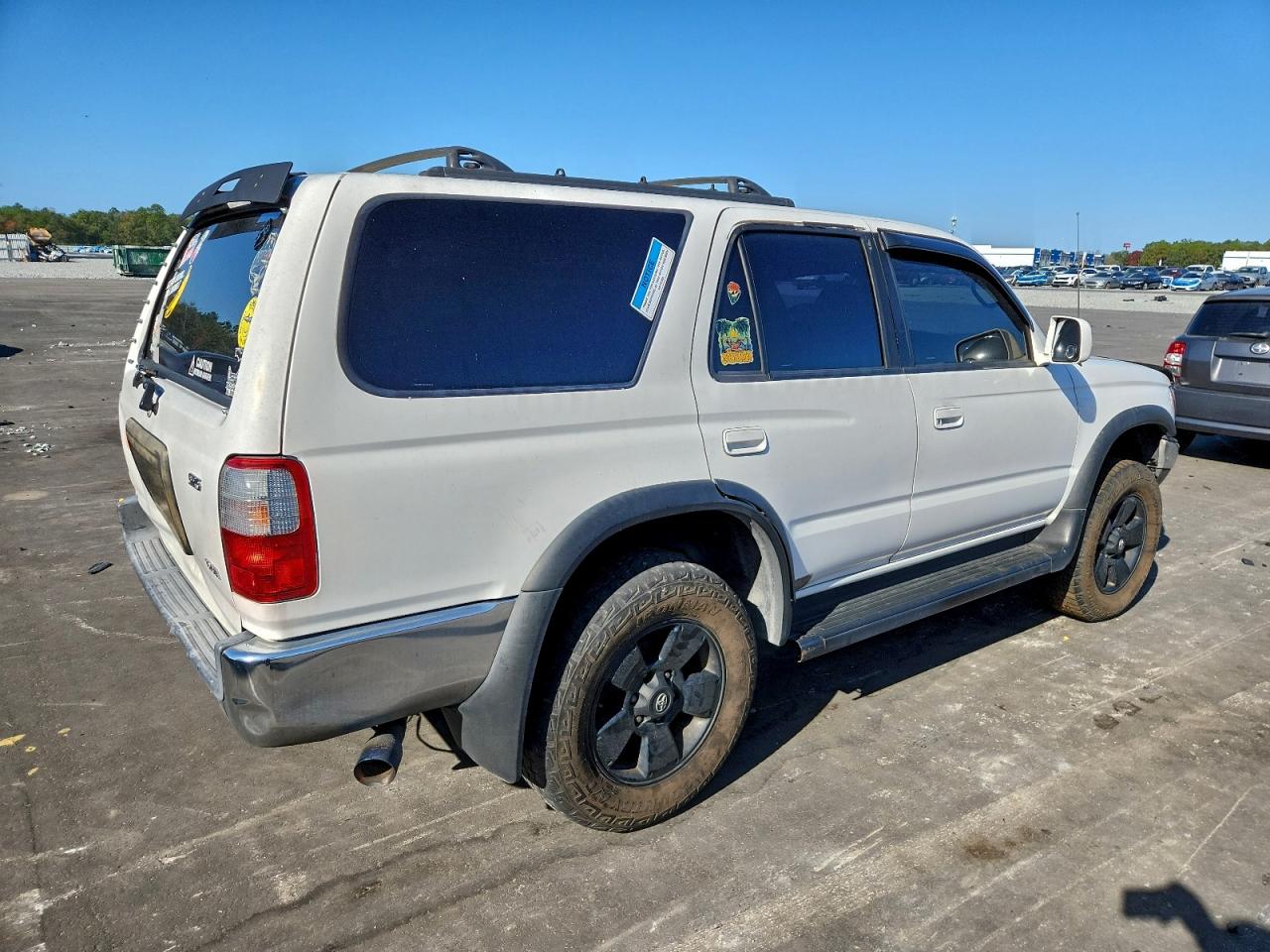 1999 TOYOTA 4RUNNER SR5 photo 3