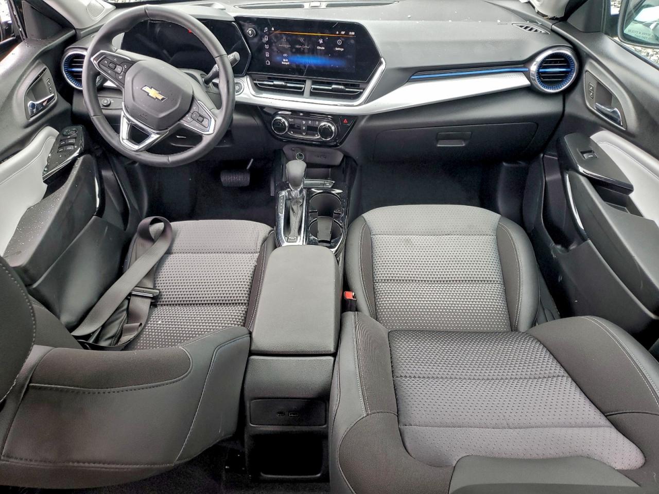 2025 CHEVROLET TRAX 1LT photo 15