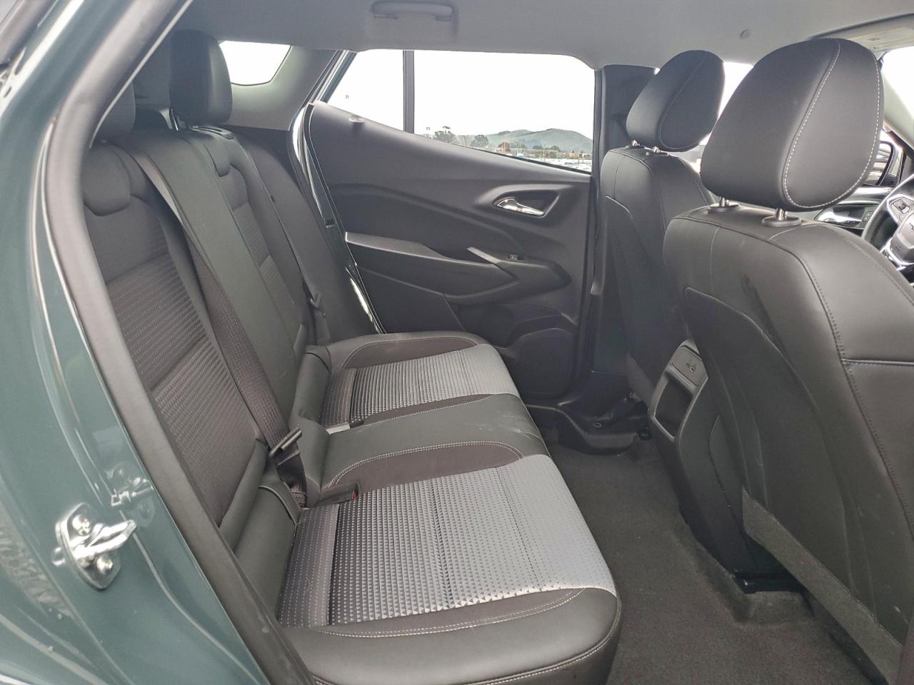 2025 CHEVROLET TRAX 1LT photo 21