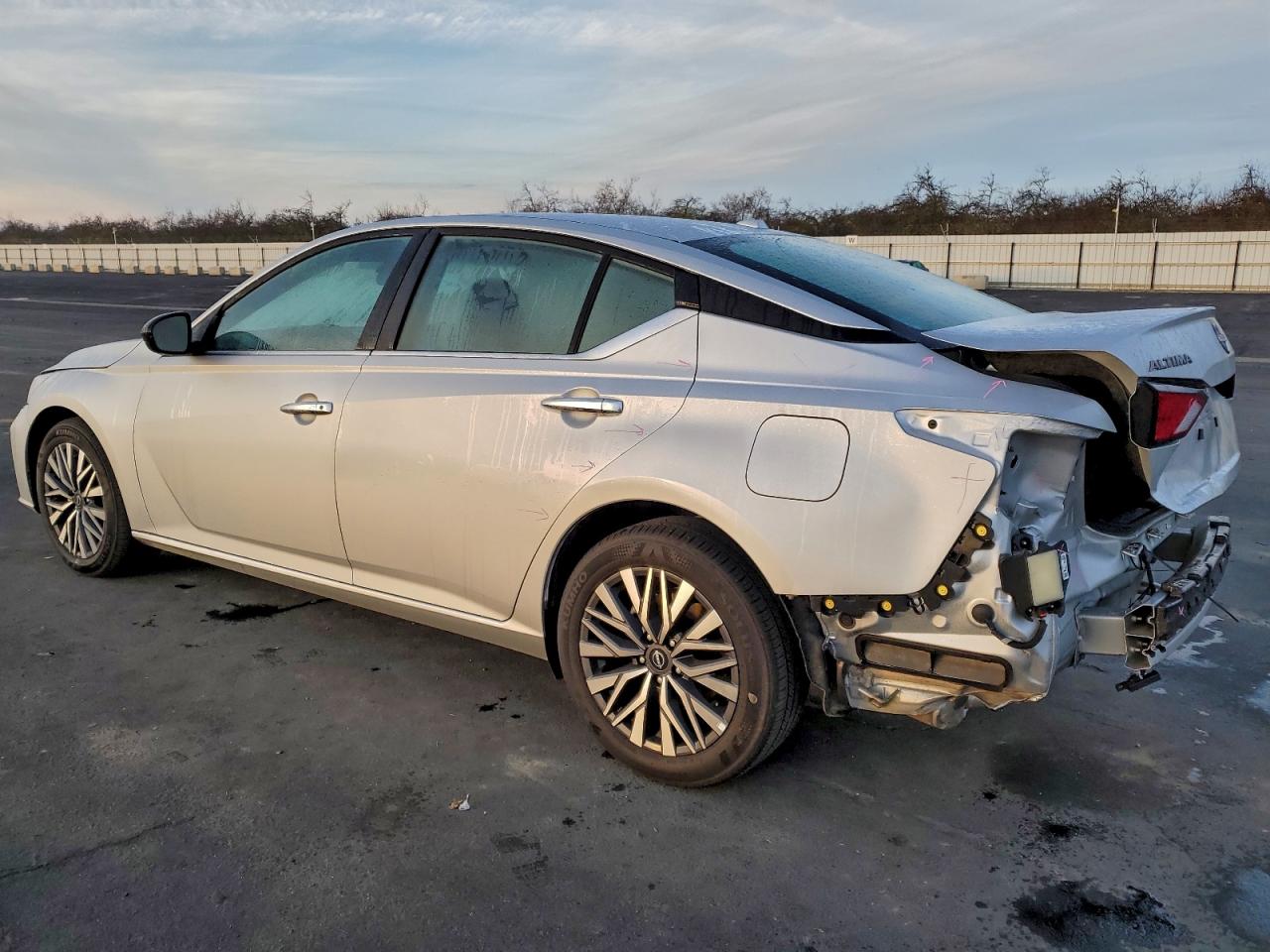 2025 NISSAN ALTIMA SV photo 3