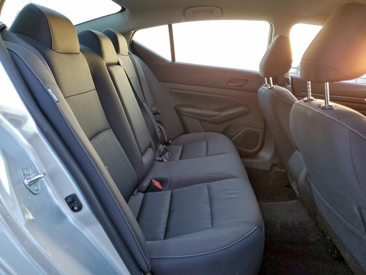 2025 NISSAN ALTIMA SV photo 19