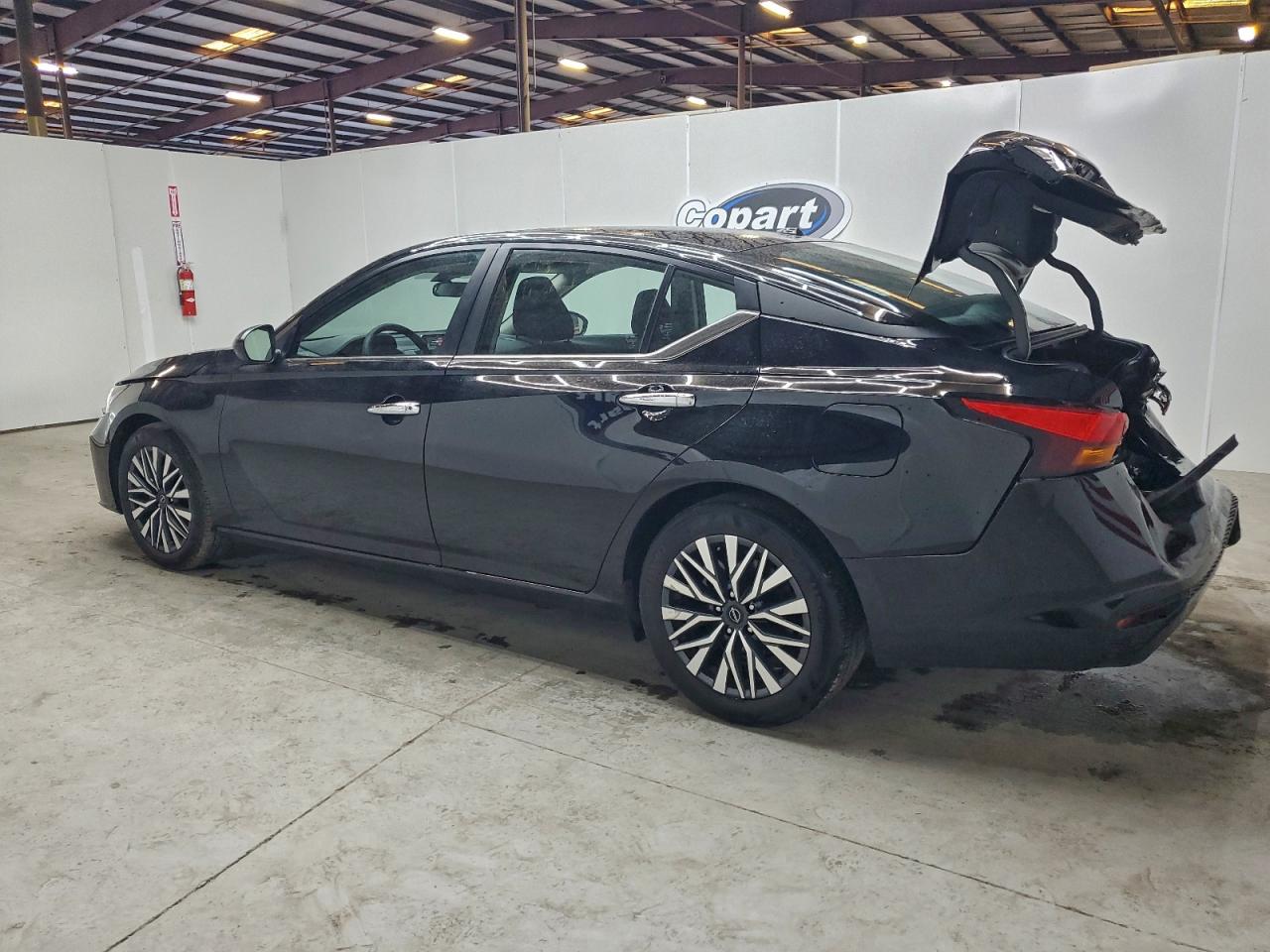 2025 NISSAN ALTIMA SV photo 2