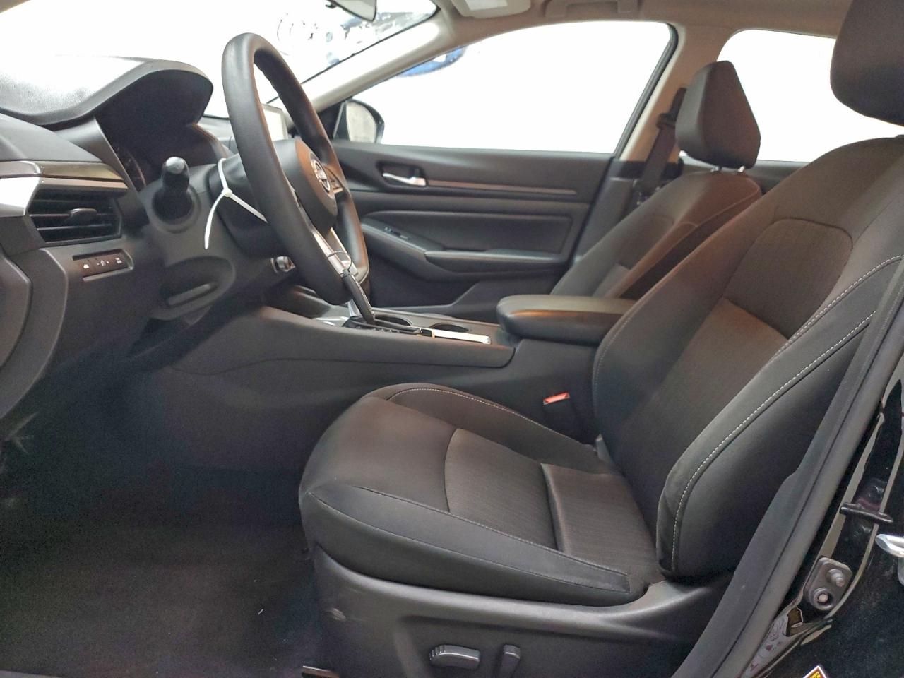 2025 NISSAN ALTIMA SV photo 7