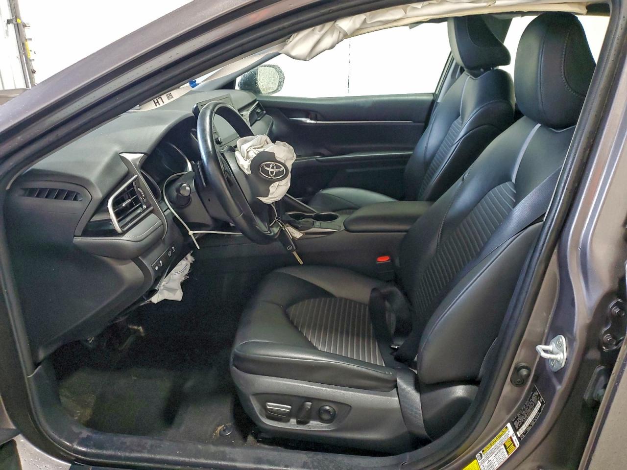 2022 TOYOTA CAMRY SE photo 7