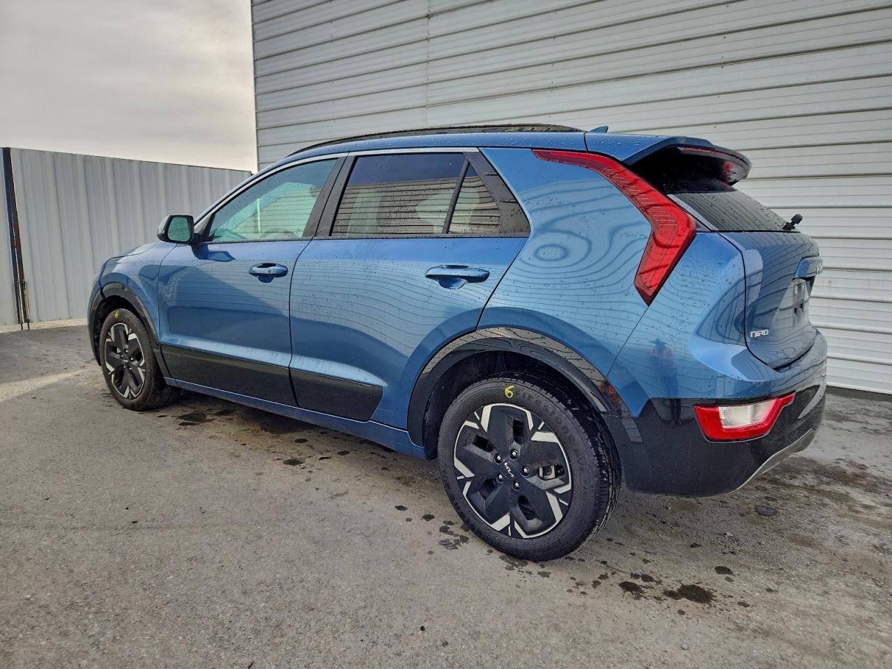 2023 KIA NIRO WIND photo 2