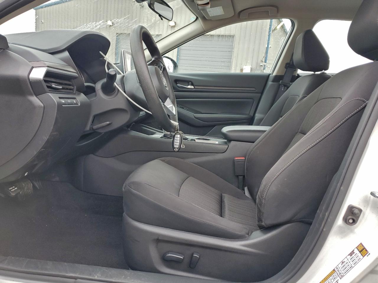 2025 NISSAN ALTIMA SV photo 7
