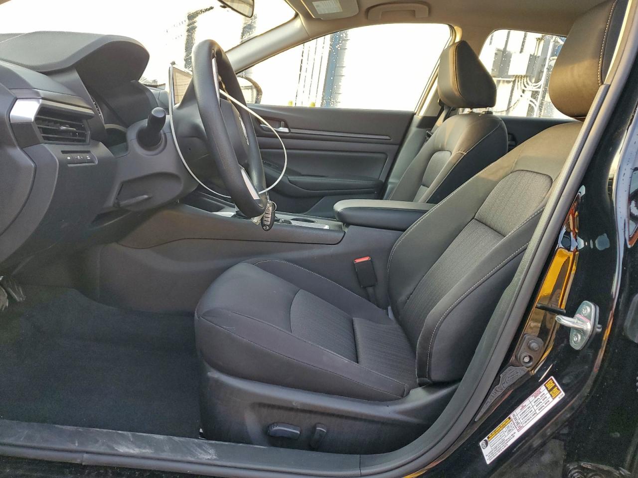 2025 NISSAN ALTIMA SV photo 7