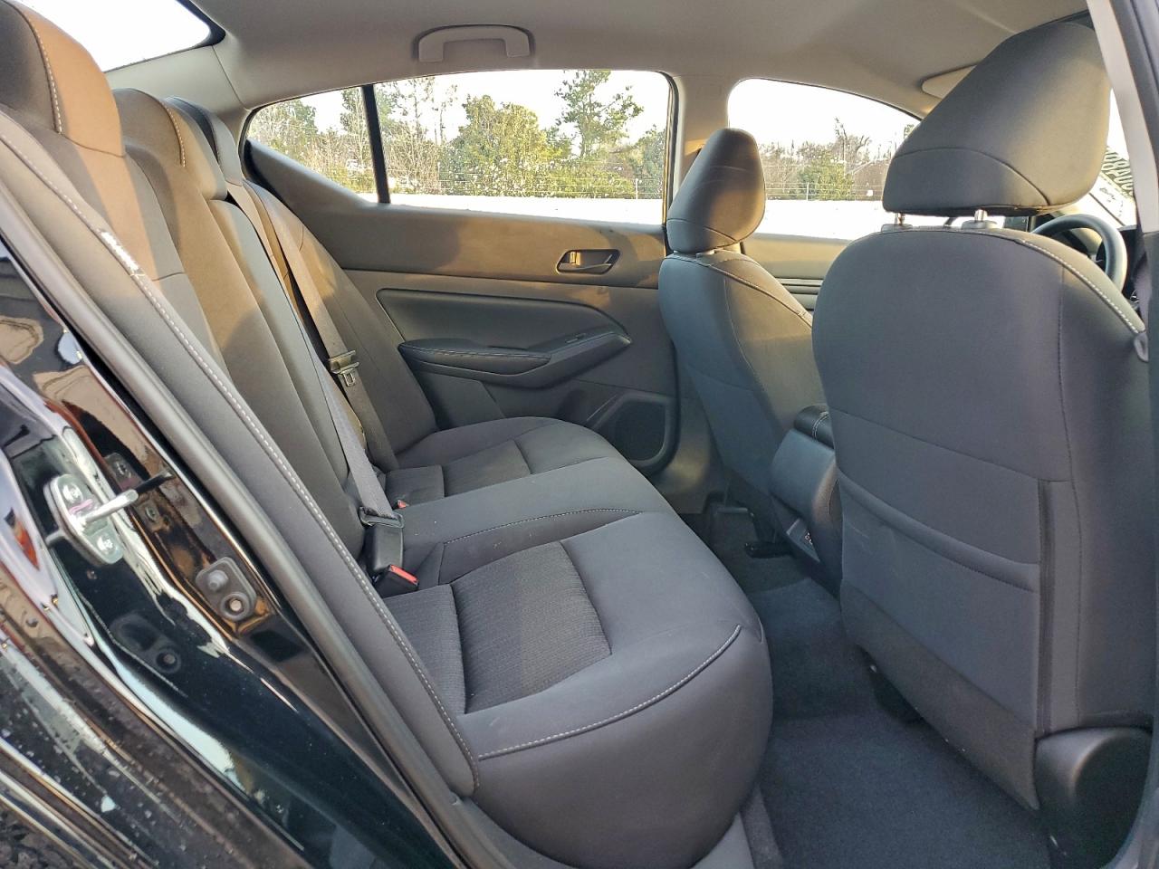 2025 NISSAN ALTIMA SV photo 10