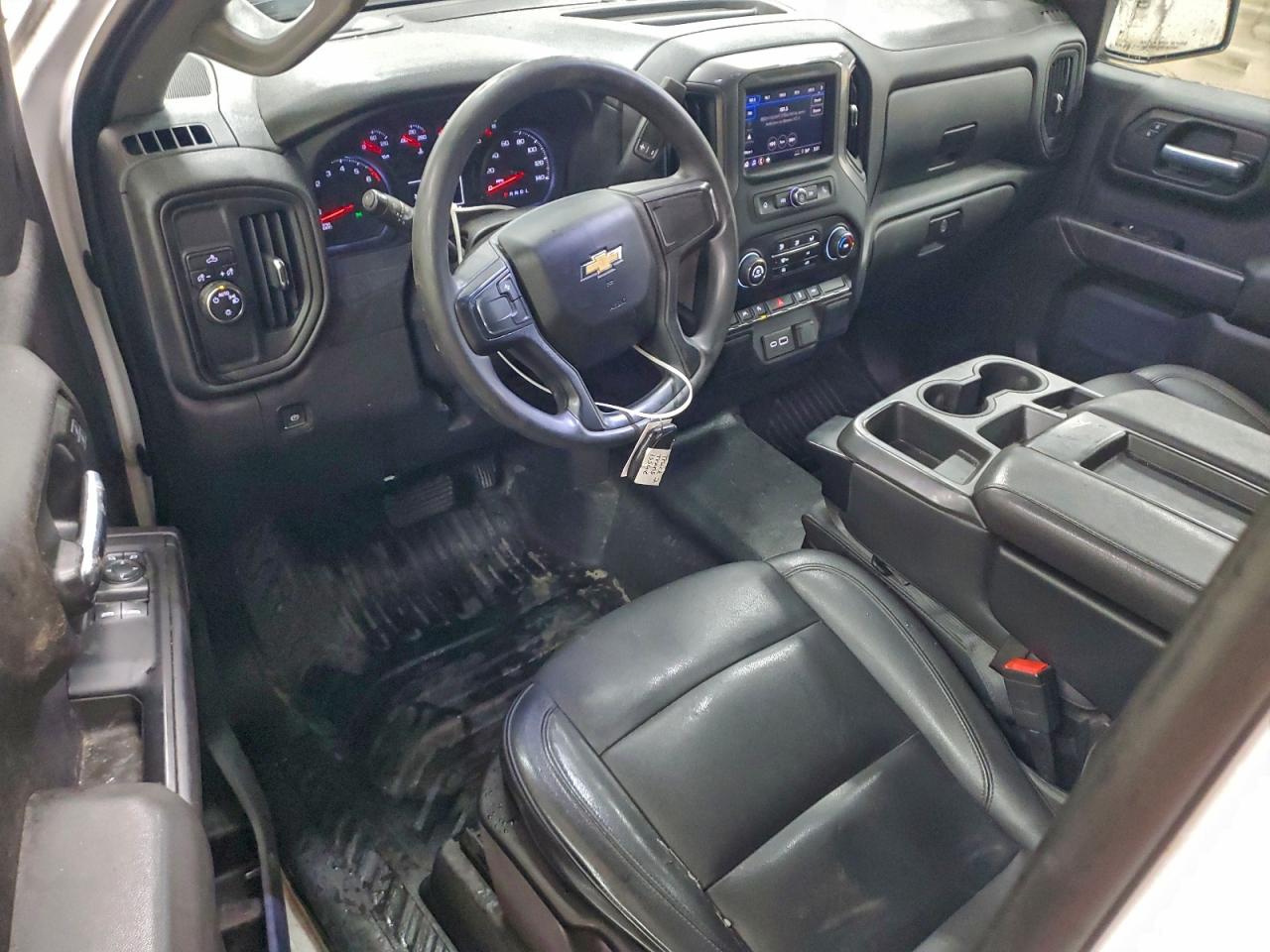 2023 CHEVROLET SILVERADO C1500 photo 8