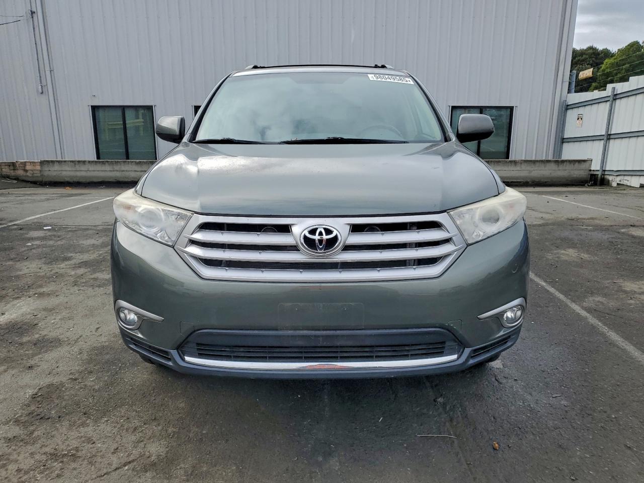 2013 TOYOTA HIGHLANDER BASE photo 5
