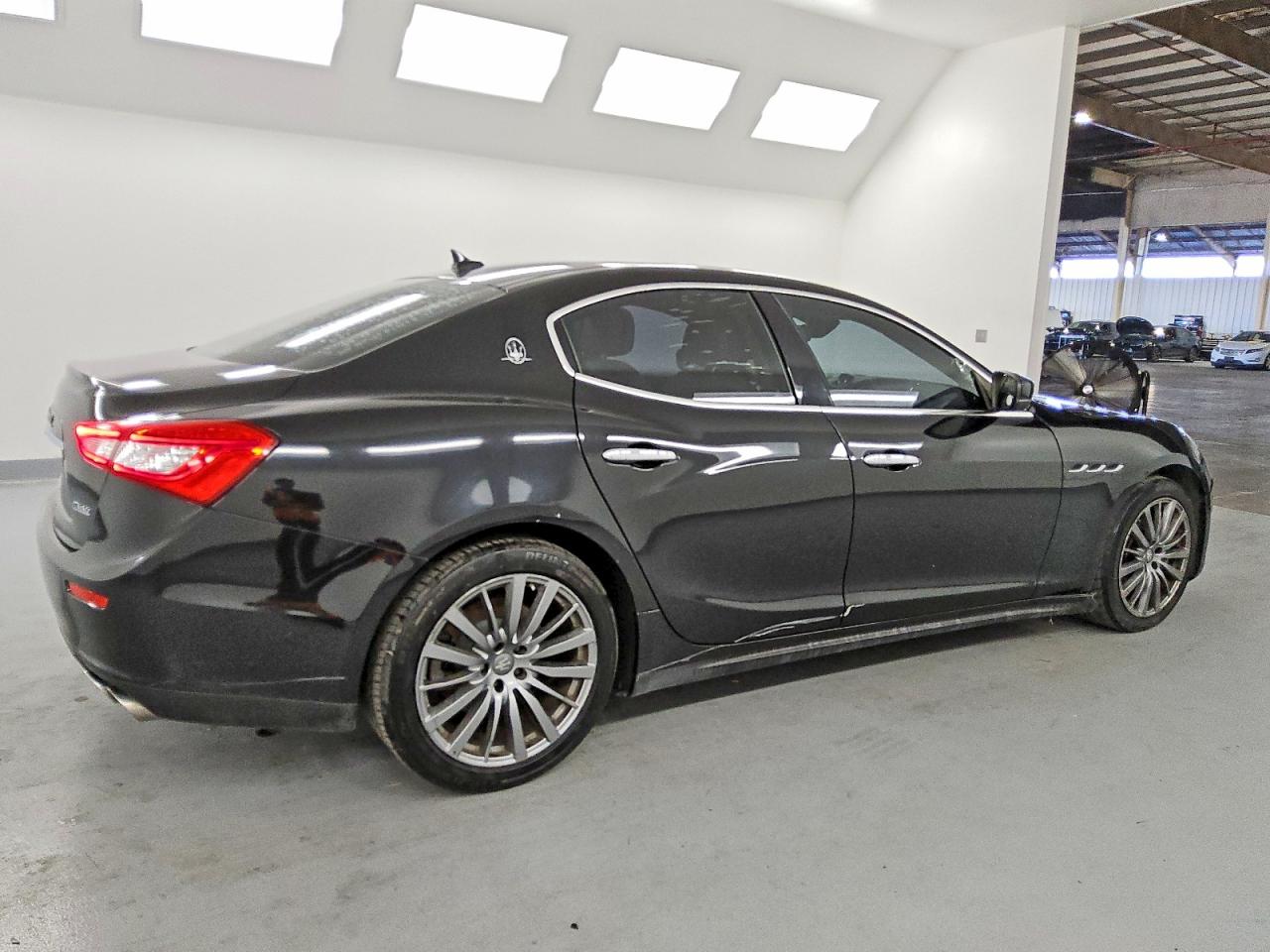 2017 MASERATI GHIBLI photo 3