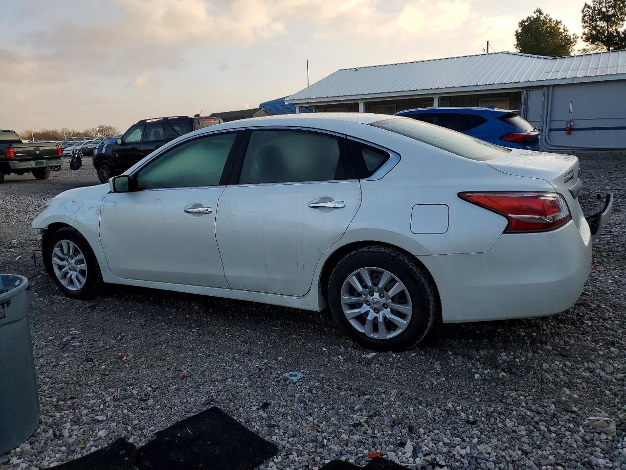 2013 NISSAN ALTIMA 2.5 photo 2