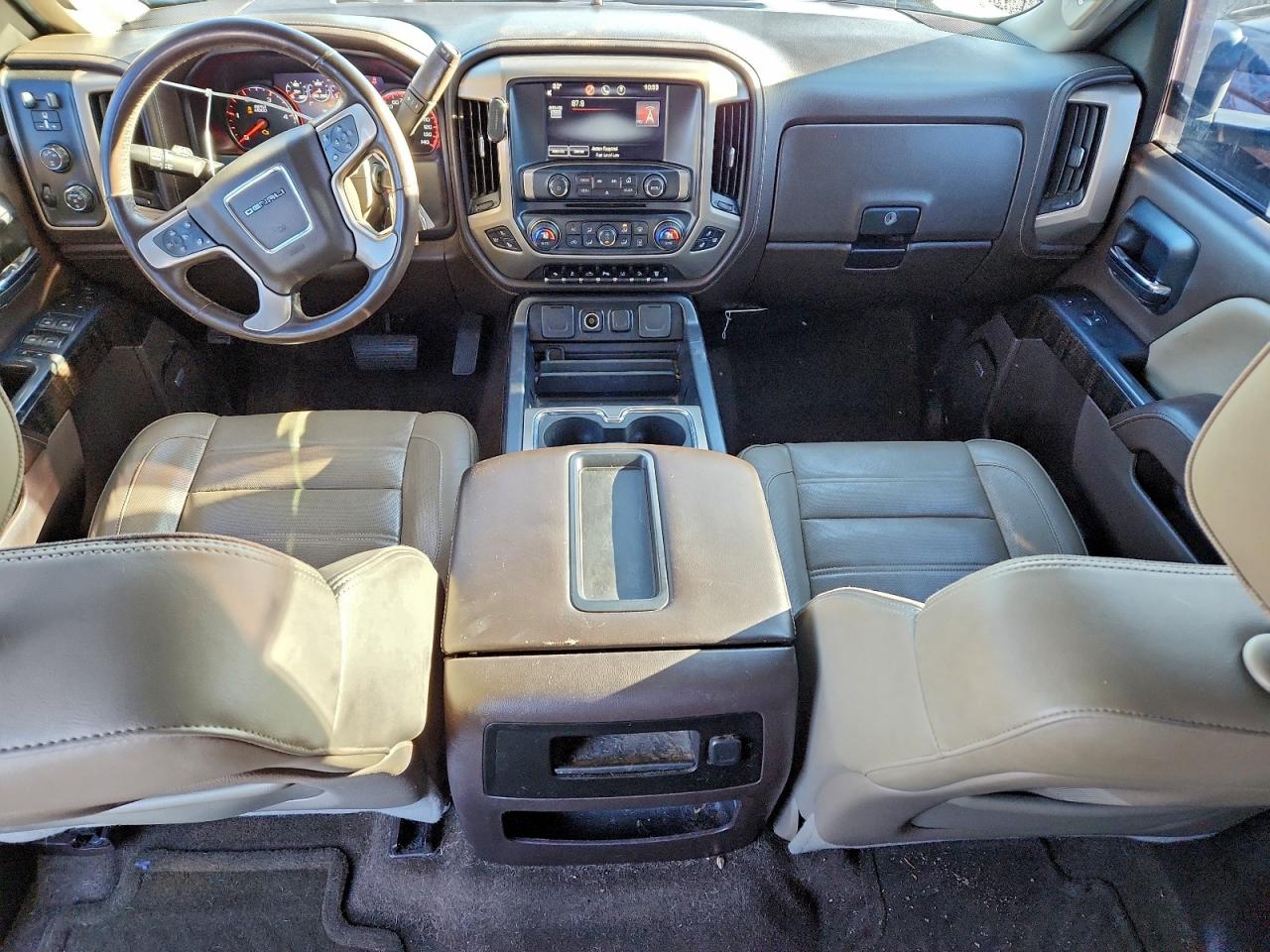 2015 GMC SIERRA K2500 DENALI photo 8
