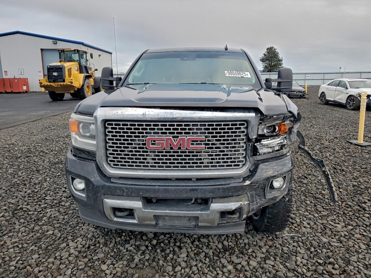 2015 GMC SIERRA K2500 DENALI photo 5