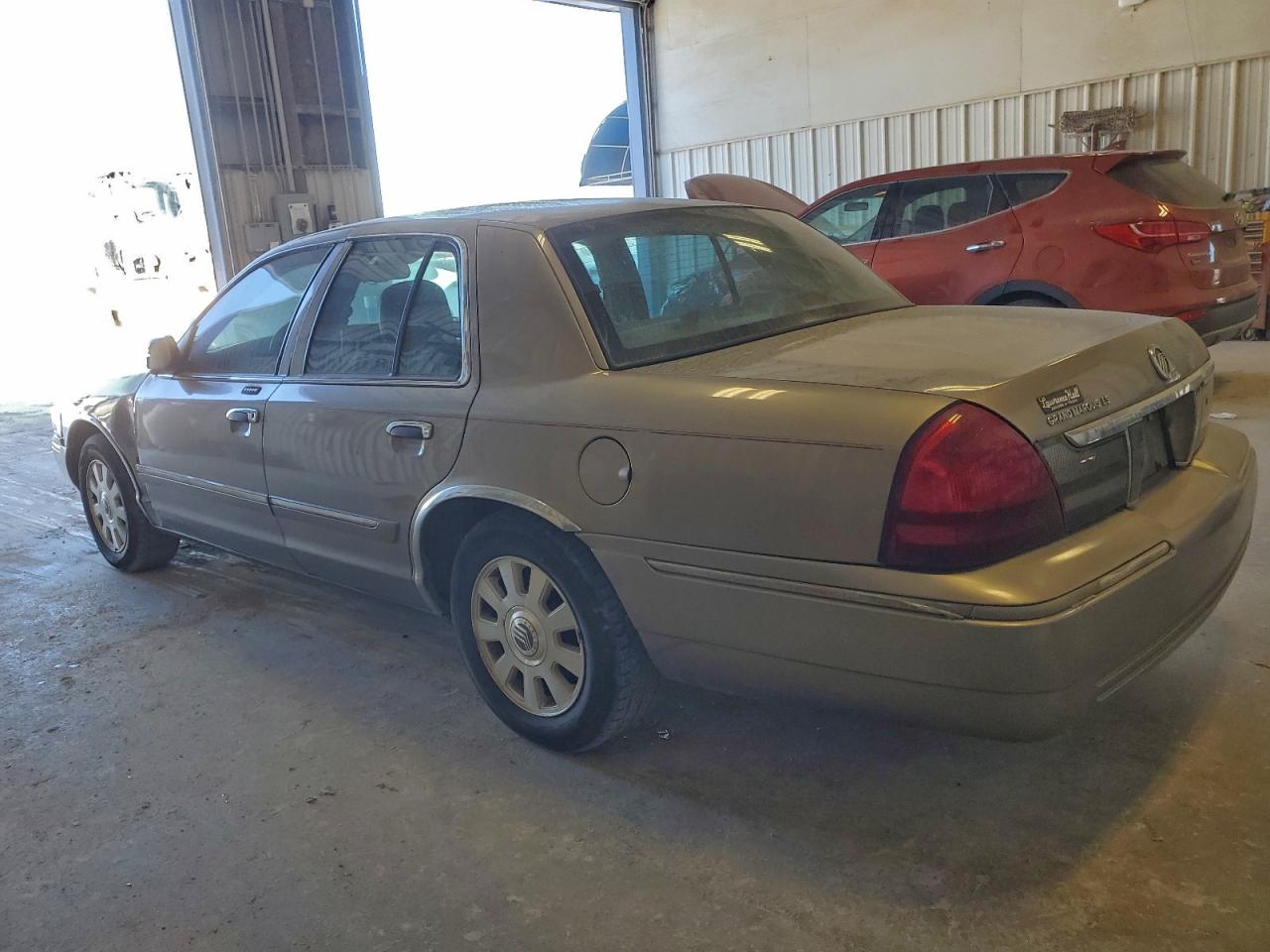 2006 MERCURY GRAND MARQUIS LS photo 2