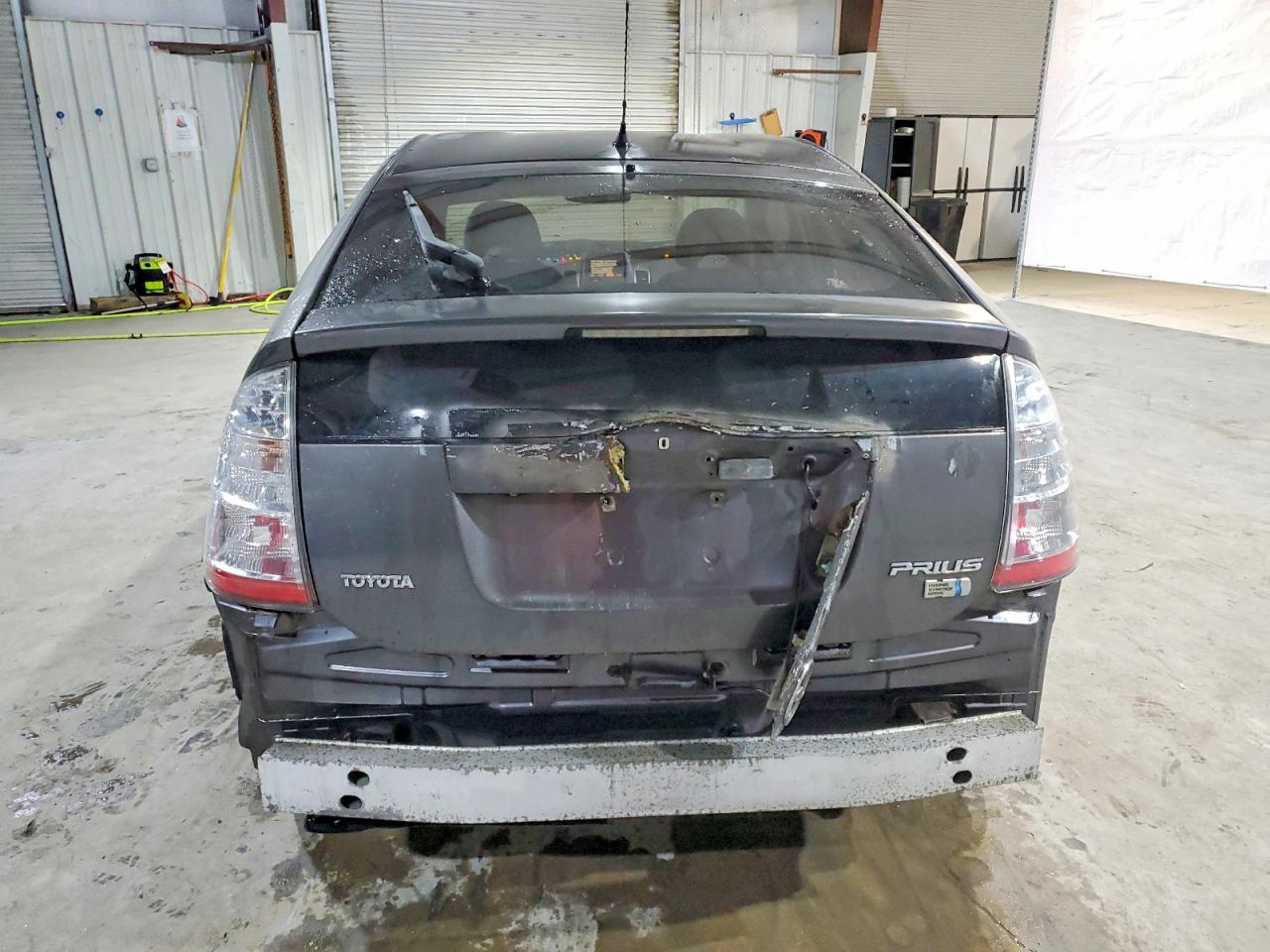 2007 TOYOTA PRIUS BASE photo 6