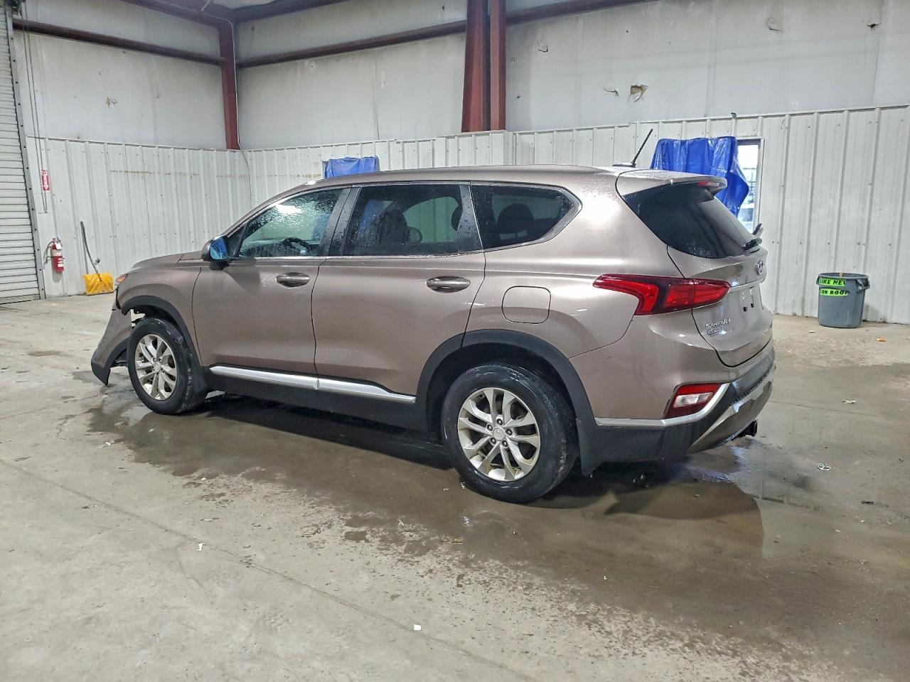 2019 HYUNDAI SANTA FE SE photo 2