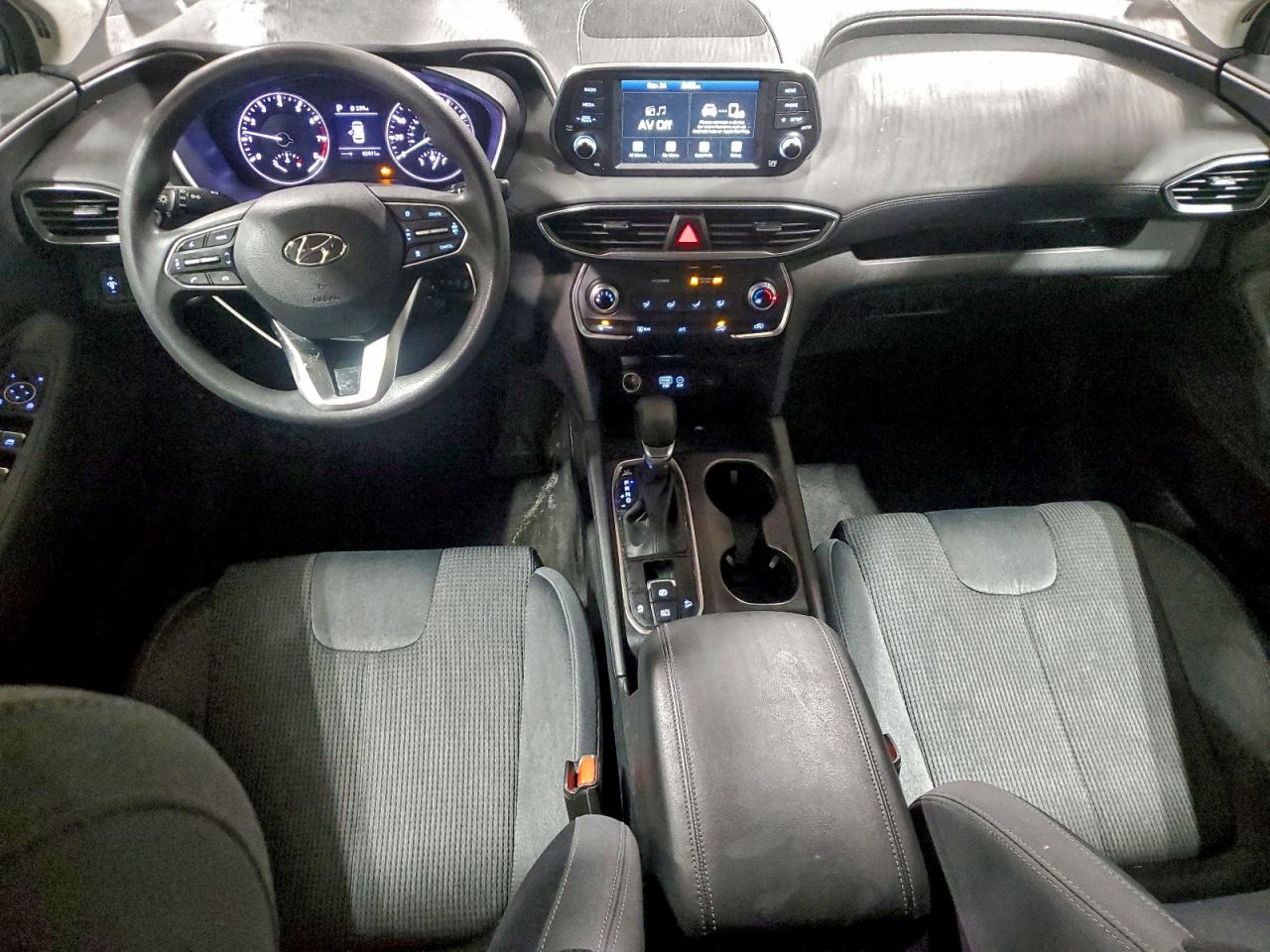 2019 HYUNDAI SANTA FE SE photo 8
