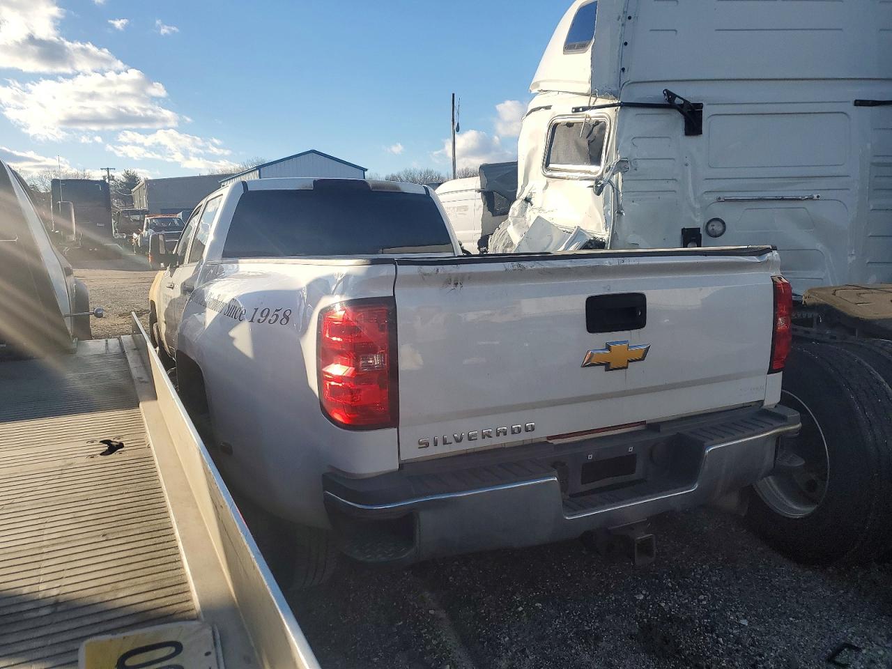2019 CHEVROLET SILVERADO K3500 photo 2