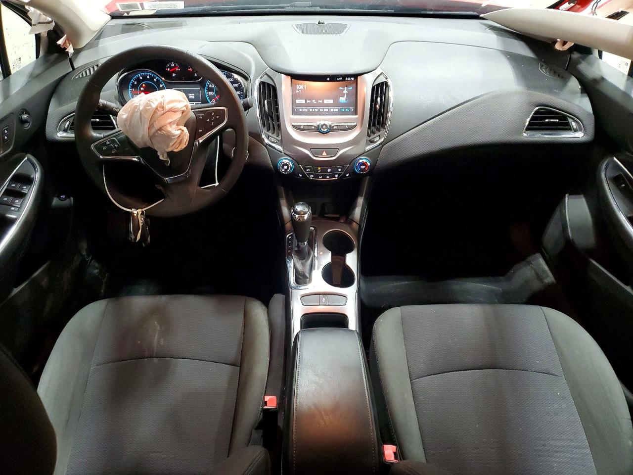 2017 CHEVROLET CRUZE LT photo 8