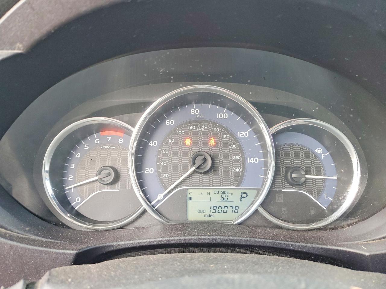 2014 TOYOTA COROLLA LE photo 9