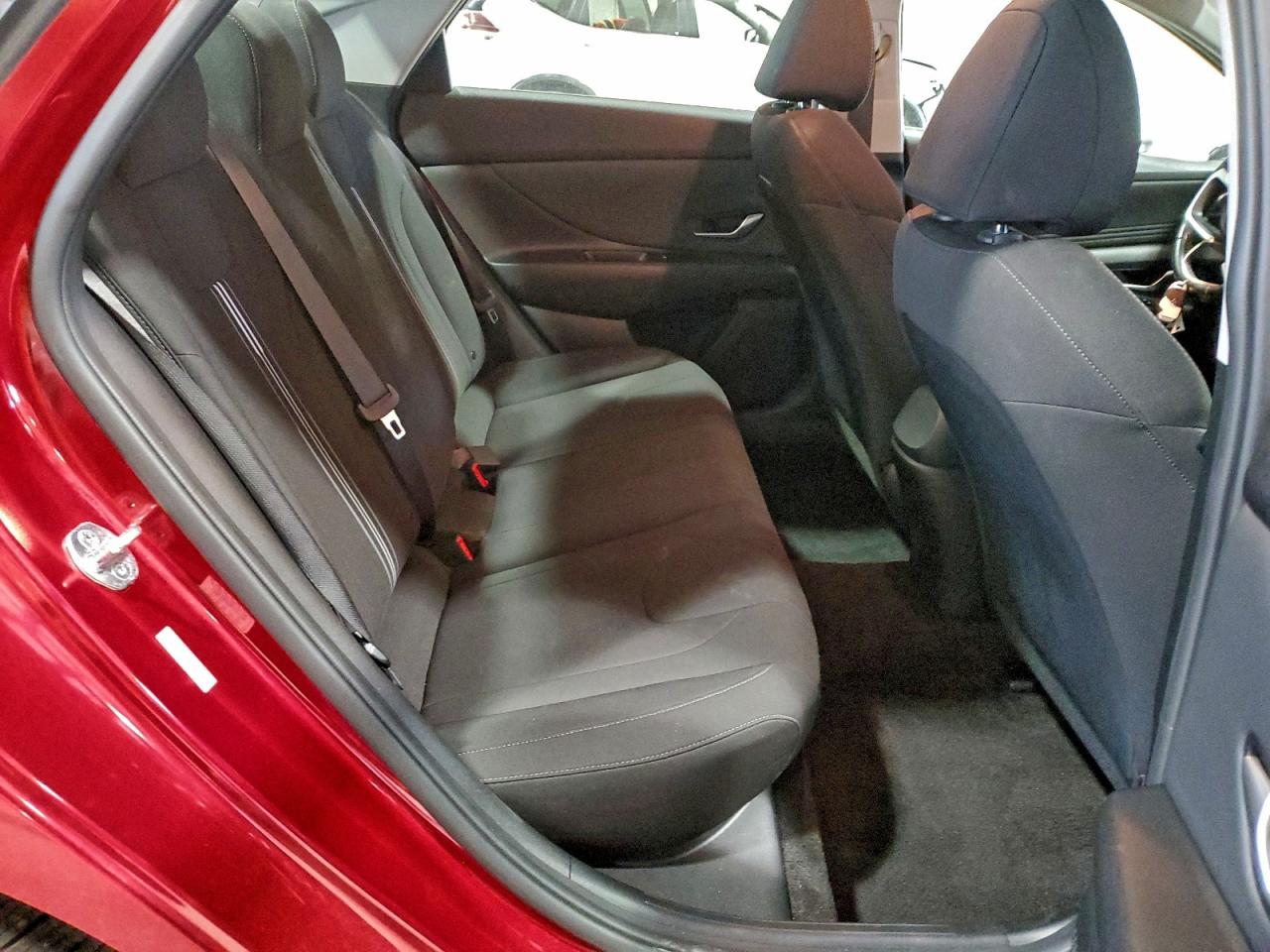 2021 HYUNDAI ELANTRA SEL photo 19