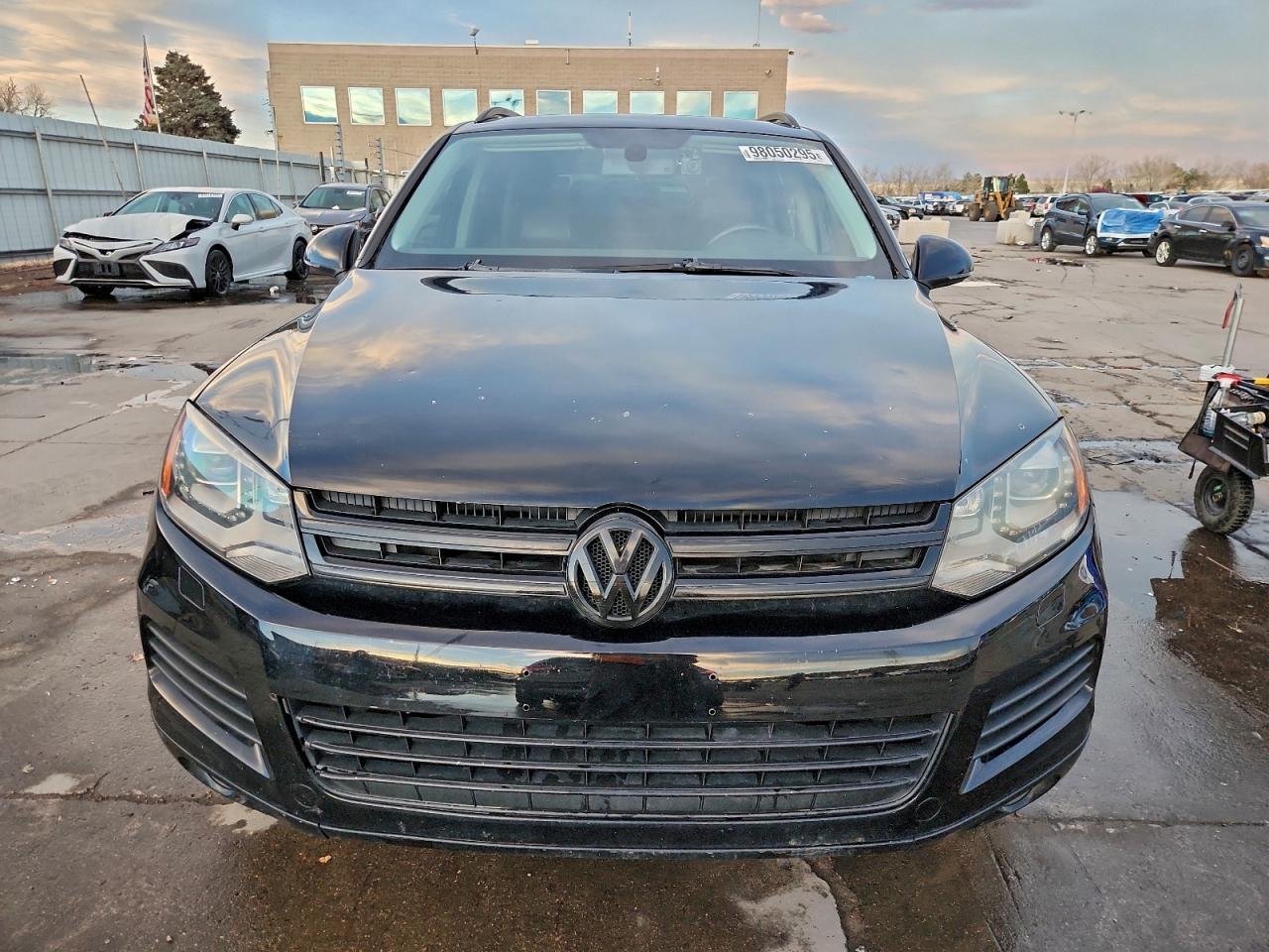 2011 VOLKSWAGEN TOUAREG V6 TDI photo 5