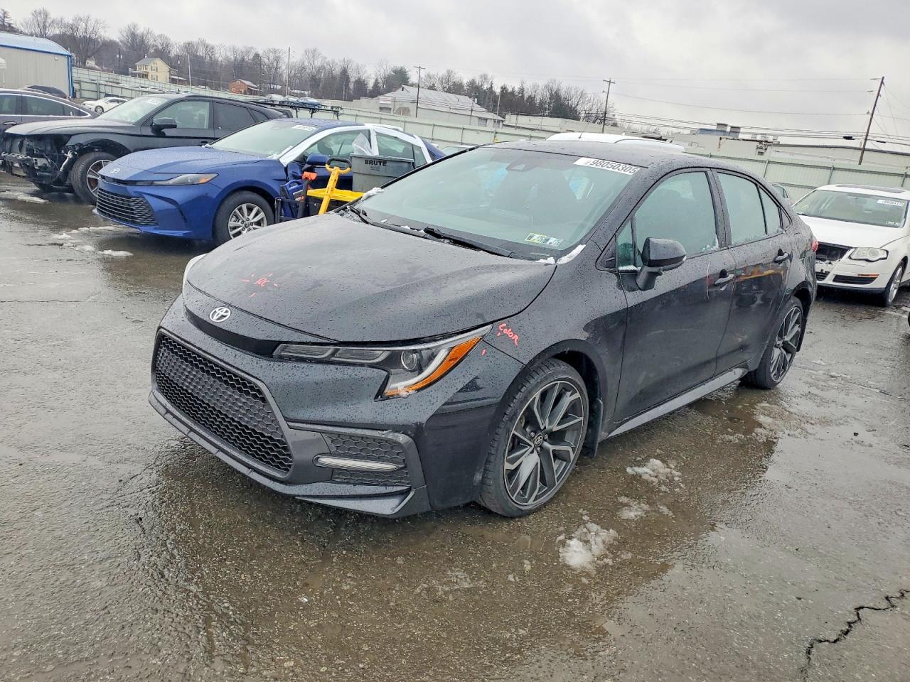 2021 TOYOTA COROLLA