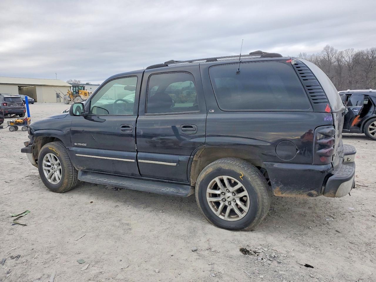 2001 CHEVROLET TAHOE K1500 photo 2