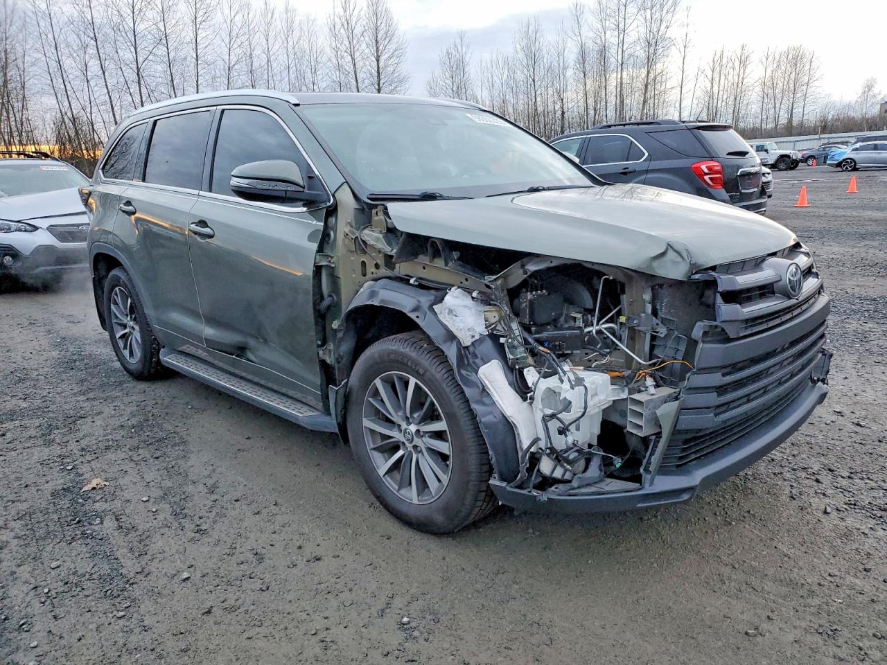 2018 TOYOTA HIGHLANDER SE photo 4