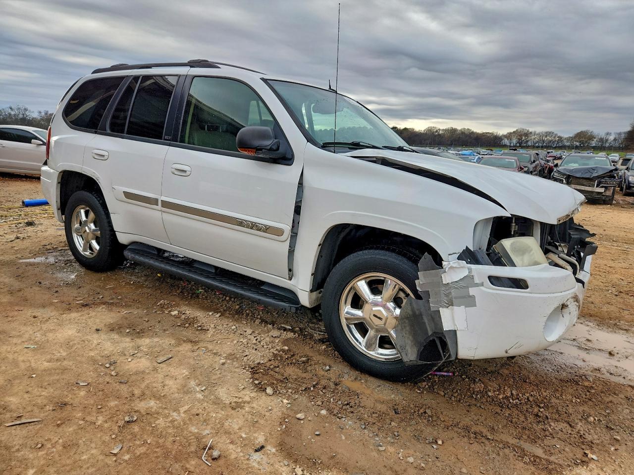 2004 GMC ENVOY photo 4