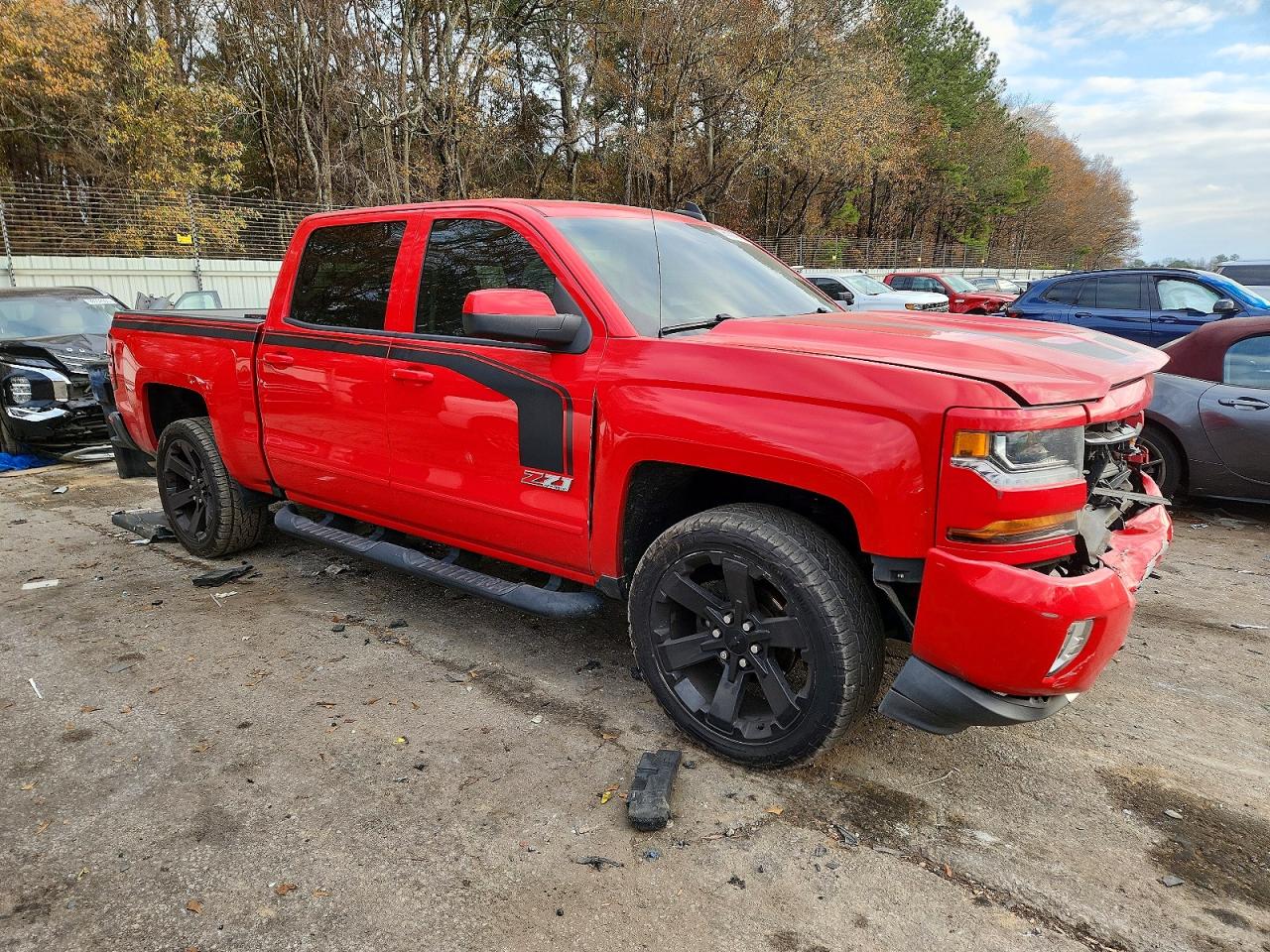 2017 CHEVROLET SILVERADO K1500 LT photo 4